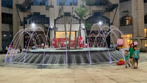廣西崇左愛(ài)琴海東盟國(guó)際中庭室內(nèi)